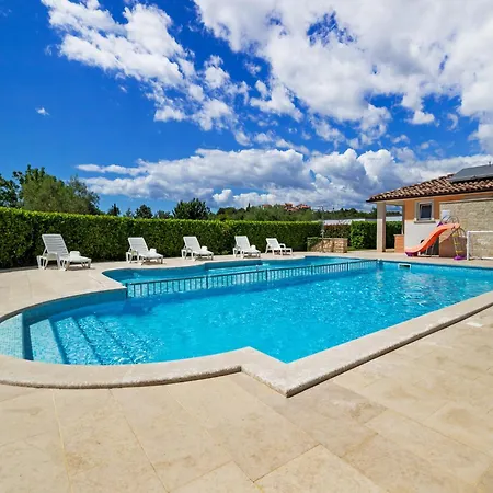 Family Fun Retreat Appartement *