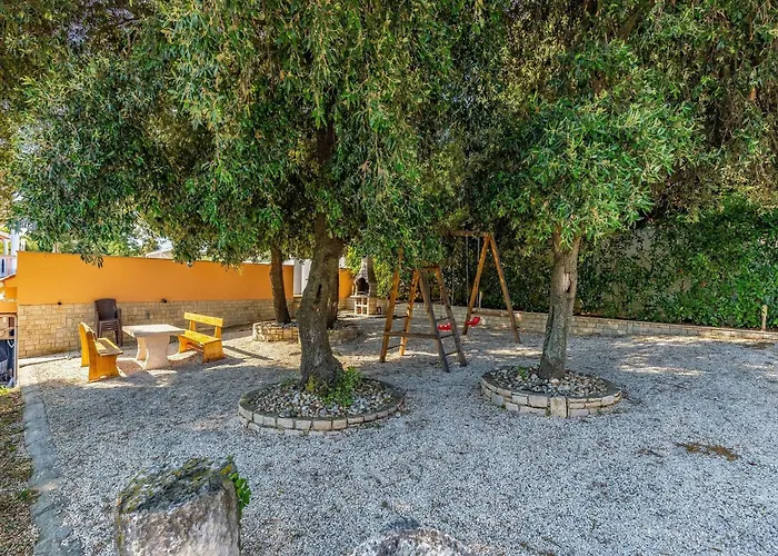 Appartement Family Fun Retreat Banjole